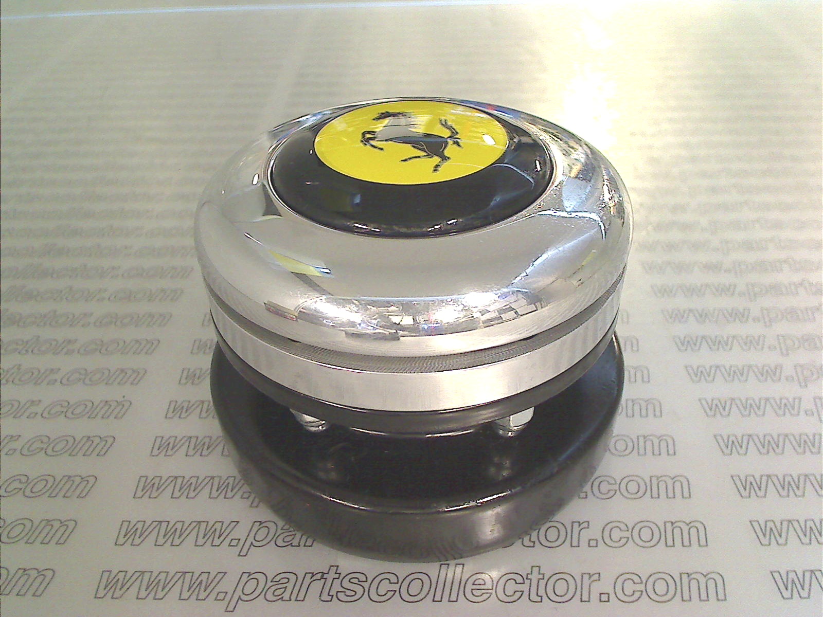 FERRARI  Steering and Wheels code 9812 compatible with: FERRARI 250, FERRARI 250 GTE, FERRARI 250 LM Le Mans, FERRARI 275 GTB 2, FERRARI 275 GTB 4, FERRARI 275 GTS, FERRARI 330